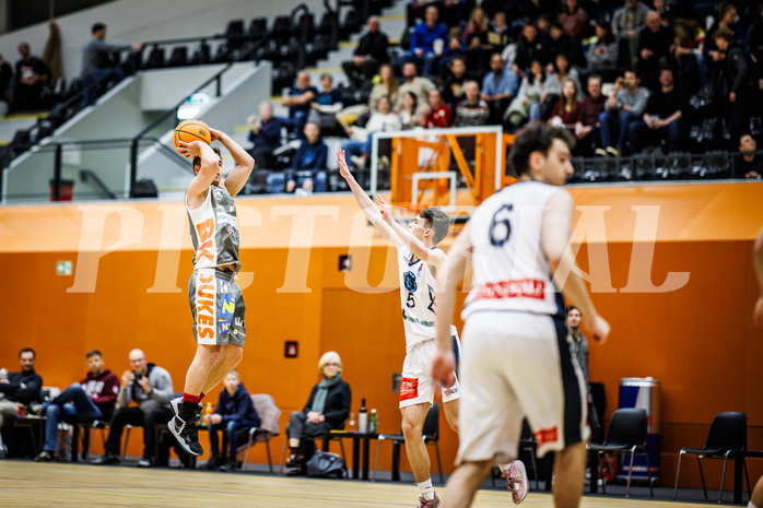 Basketball, Win2Day Superliga 2023/24, Grunddurchgang 14.Runde, Vienna Timberwolves, Klosterneuburg Dukes, Valentin Bauer (14)