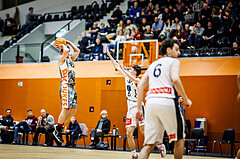 Basketball, Win2Day Superliga 2023/24, Grunddurchgang 14.Runde, Vienna Timberwolves, Klosterneuburg Dukes, Valentin Bauer (14)