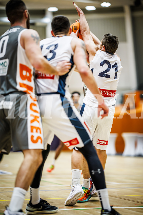 Basketball, Win2Day Superliga 2023/24, Grunddurchgang 14.Runde, Vienna Timberwolves, Klosterneuburg Dukes, Moritz Lanegger (21)