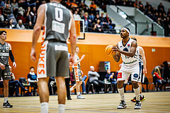 Basketball, Win2Day Superliga 2023/24, Grunddurchgang 14.Runde, Vienna Timberwolves, Klosterneuburg Dukes, William Emiohe (15)