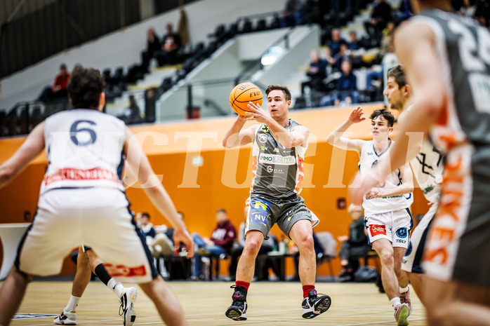 Basketball, Win2Day Superliga 2023/24, Grunddurchgang 14.Runde, Vienna Timberwolves, Klosterneuburg Dukes, Valentin Bauer (14)