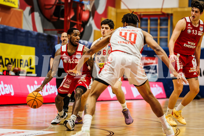 Basketball, win2day Basketball Superliga 2023/24, Grunddurchgang 14.Runde, Traiskirchen Lions, BC Vienna, Demarkus Stuckey Jr. (42)