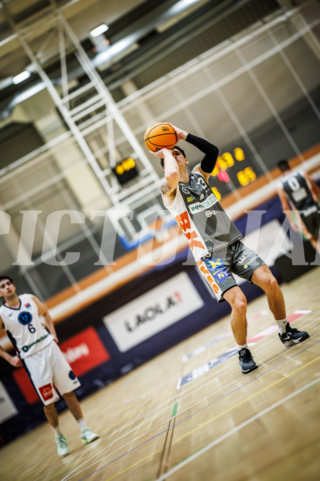 Basketball, Win2Day Superliga 2023/24, Grunddurchgang 14.Runde, Vienna Timberwolves, Klosterneuburg Dukes, Lukas Reichle (13)