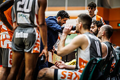 Basketball, Win2Day Superliga 2023/24, Grunddurchgang 14.Runde, Vienna Timberwolves, Klosterneuburg Dukes, Damir Zeleznik (Head Coach)