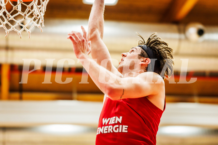 Basketball, win2day Basketball Superliga 2023/24, Grunddurchgang 14.Runde, Traiskirchen Lions, BC Vienna, Darko Bajo (13)