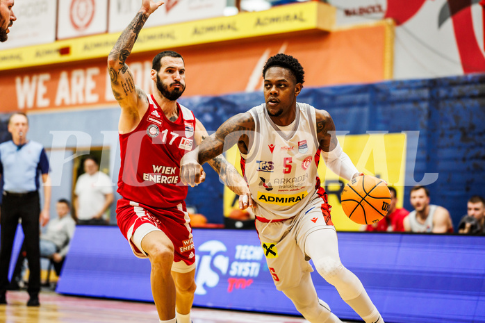 Basketball, win2day Basketball Superliga 2023/24, Grunddurchgang 14.Runde, Traiskirchen Lions, BC Vienna, Davon Clare (5)