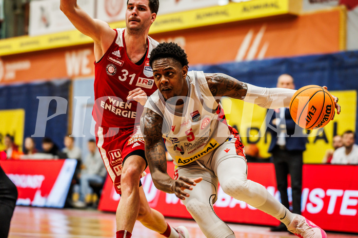Basketball, win2day Basketball Superliga 2023/24, Grunddurchgang 14.Runde, Traiskirchen Lions, BC Vienna, Davon Clare (5)