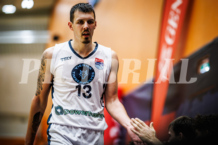 Basketball, Win2Day Superliga 2023/24, Grunddurchgang 14.Runde, Vienna Timberwolves, Klosterneuburg Dukes, Ziga Fifolt (13)