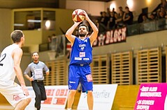 Basketball, 2.Bundesliga, Grunddurchgang 4.Runde, Mattersburg Rocks, Vienna D.C. Timberwolves, Petar Cosic (4), Sebastian GMEINER (12)