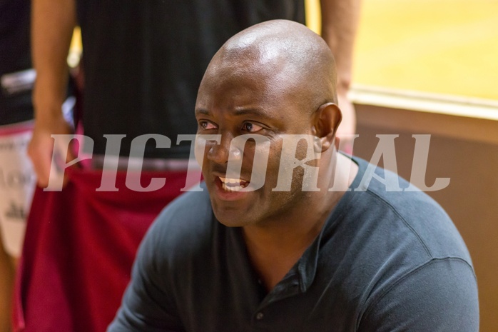 Basketball, 2.Bundesliga, Grunddurchgang 4.Runde, Mattersburg Rocks, Vienna D.C. Timberwolves, James WILLIAMS (Headcoach)