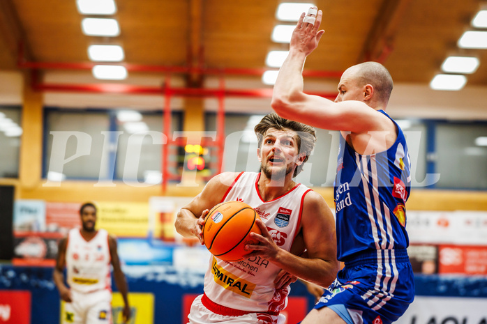 Basketball, win2day Basketball Superliga 2024/25, Grunddurchgang 6.Runde, Traiskirchen Lions, Oberwart Gunners, Moritz Lanegger-Rest (8)