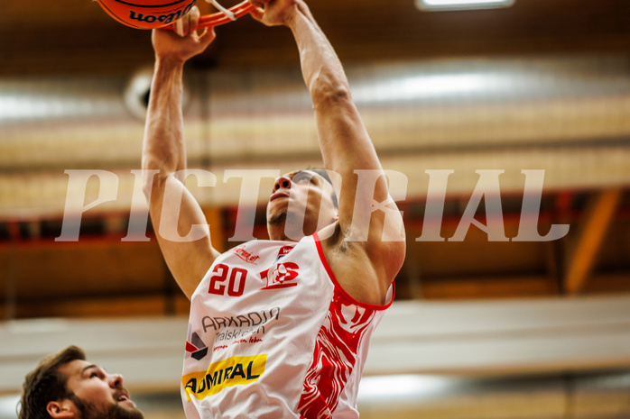 Basketball, win2day Basketball Superliga 2024/25, Grunddurchgang 6.Runde, Traiskirchen Lions, Oberwart Gunners, Noah Oguamalam (20)