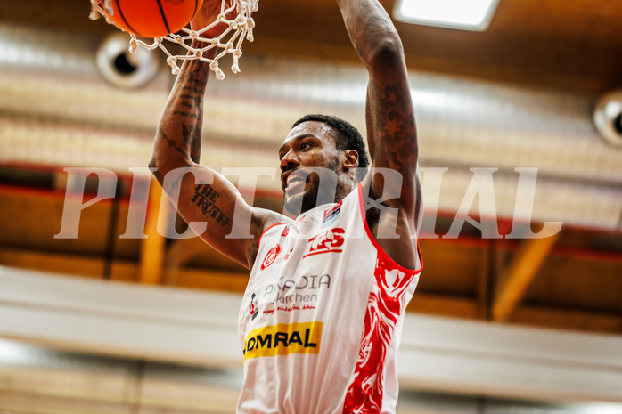 Basketball, win2day Basketball Superliga 2024/25, Grunddurchgang 6.Runde, Traiskirchen Lions, Oberwart Gunners, Delvon Johnson (5)