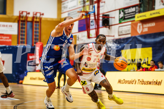 Basketball, win2day Basketball Superliga 2024/25, Grunddurchgang 6.Runde, Traiskirchen Lions, Oberwart Gunners, Cedric Russell (0)