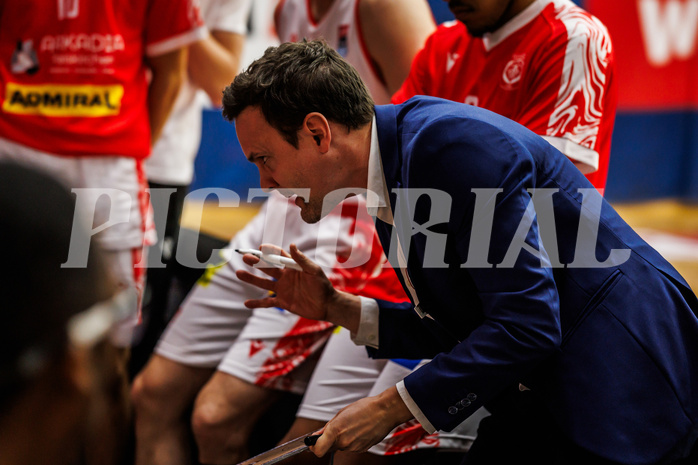 Basketball, win2day Basketball Superliga 2024/25, Grunddurchgang 6.Runde, Traiskirchen Lions, Oberwart Gunners, Benedikt Danek (Head Coach)