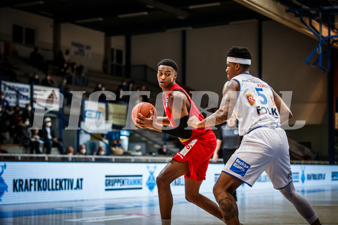 Basketball, bet-at-home Basketball Superliga 2021/22, Grunddurchgang Runde 10, Oberwart Gunners, Traiskirchen Lions, Karl William Gamble Jr. (8)