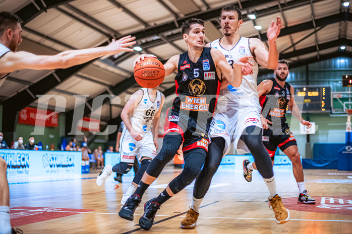 Basketball Basketball Superliga 2021/22, Grunddurchgang 10.Runde  Vienna D.C. Timberwolves vs. BC Vienna
