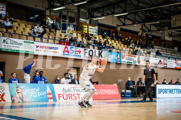 Basketball, bet-at-home Basketball Superliga 2021/22, Grunddurchgang Runde 10, Oberwart Gunners, Traiskirchen Lions, Jonathan Knessl (12)