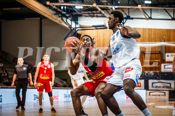 Basketball, bet-at-home Basketball Superliga 2021/22, Grunddurchgang Runde 10, Oberwart Gunners, Traiskirchen Lions, Karl William Gamble Jr. (8)