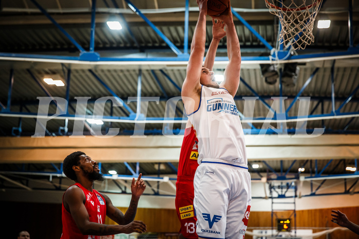 Basketball, bet-at-home Basketball Superliga 2021/22, Grunddurchgang Runde 10, Oberwart Gunners, Traiskirchen Lions, Renato Poljak (16)