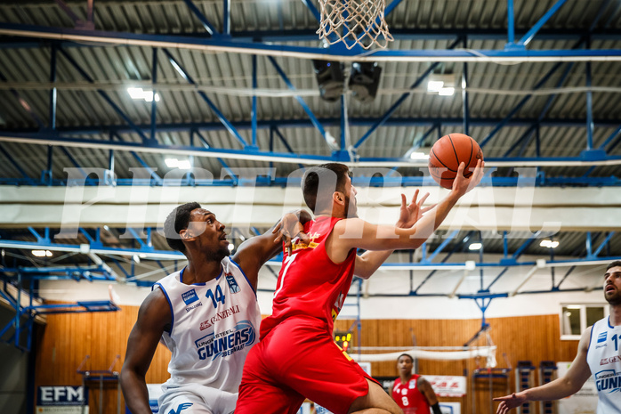 Basketball, bet-at-home Basketball Superliga 2021/22, Grunddurchgang Runde 10, Oberwart Gunners, Traiskirchen Lions, Tihomir Vranjes (7)