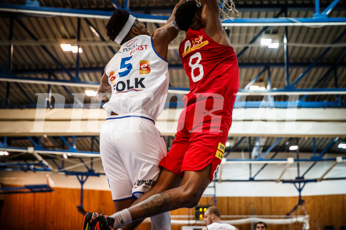 Basketball, bet-at-home Basketball Superliga 2021/22, Grunddurchgang Runde 10, Oberwart Gunners, Traiskirchen Lions, Karl William Gamble Jr. (8)