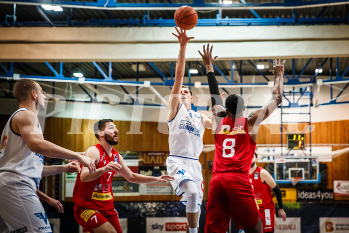 Basketball, bet-at-home Basketball Superliga 2021/22, Grunddurchgang Runde 10, Oberwart Gunners, Traiskirchen Lions, Edi Patekar (9)