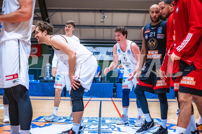 Basketball Basketball Superliga 2021/22, Grunddurchgang 10.Runde  Vienna D.C. Timberwolves vs. BC Vienna

