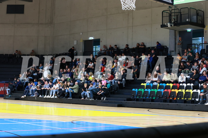 02.10.2022, Graz, Raiffeisen Sportpark Graz, Basketball Superliga 2022/23, Grunddurchgang, Runde 1, UBSC Raiffeisen Graz vs. SKN St. Pölten