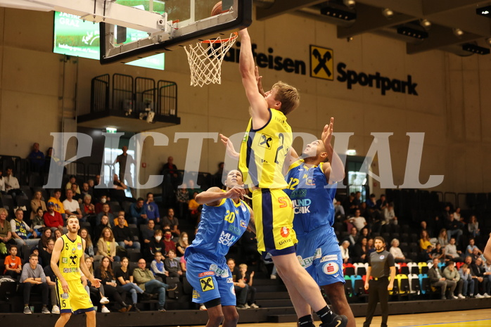 02.10.2022, Graz, Raiffeisen Sportpark Graz, Basketball Superliga 2022/23, Grunddurchgang, Runde 1, UBSC Raiffeisen Graz vs. SKN St. Pölten