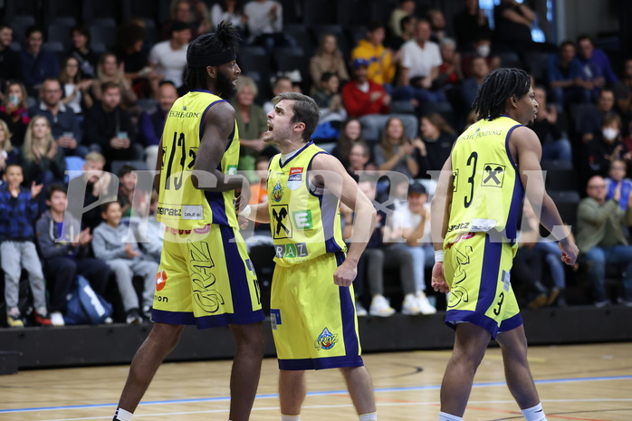 02.10.2022, Graz, Raiffeisen Sportpark Graz, Basketball Superliga 2022/23, Grunddurchgang, Runde 1, UBSC Raiffeisen Graz vs. SKN St. Pölten