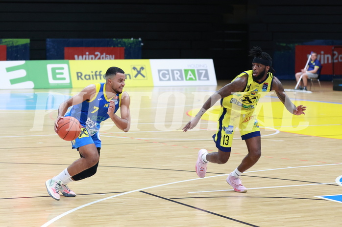 02.10.2022, Graz, Raiffeisen Sportpark Graz, Basketball Superliga 2022/23, Grunddurchgang, Runde 1, UBSC Raiffeisen Graz vs. SKN St. Pölten
