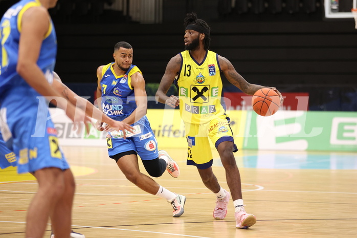 02.10.2022, Graz, Raiffeisen Sportpark Graz, Basketball Superliga 2022/23, Grunddurchgang, Runde 1, UBSC Raiffeisen Graz vs. SKN St. Pölten