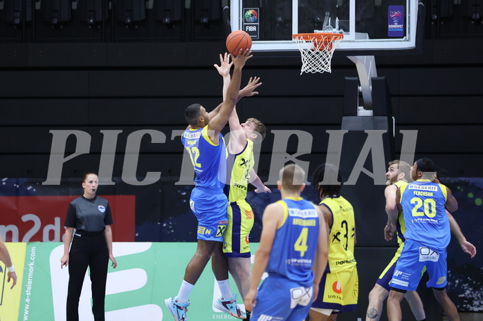 02.10.2022, Graz, Raiffeisen Sportpark Graz, Basketball Superliga 2022/23, Grunddurchgang, Runde 1, UBSC Raiffeisen Graz vs. SKN St. Pölten