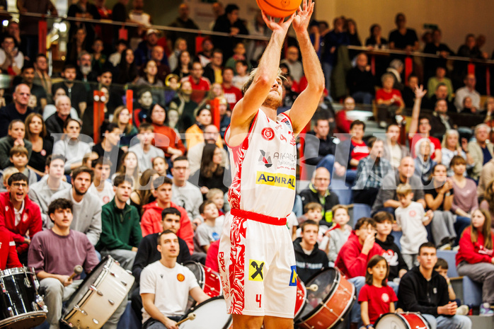 Basketball, win2day Basketball Superliga 2024/25, Grunddurchgang 9.Runde, Traiskirchen Lions, Gmunden Swans, Ryan Moffat (4)