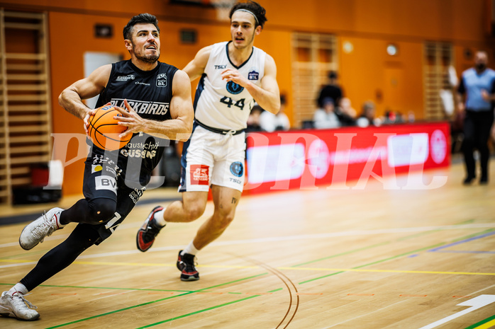 Basketball, Basketball Zweite Liga 2024/25, Grunddurchgang 8.Runde, Vienna Timberwolves, Güssing Blackbirds, Christoph Astl (14), Ivor Kuresevic (44)