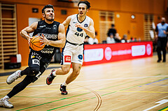 Basketball, Basketball Zweite Liga 2024/25, Grunddurchgang 8.Runde, Vienna Timberwolves, Güssing Blackbirds, Christoph Astl (14), Ivor Kuresevic (44)