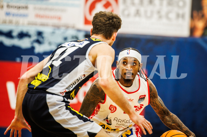 Basketball, win2day Basketball Superliga 2024/25, Grunddurchgang 9.Runde, Traiskirchen Lions, Gmunden Swans, Cedric Russell (0)