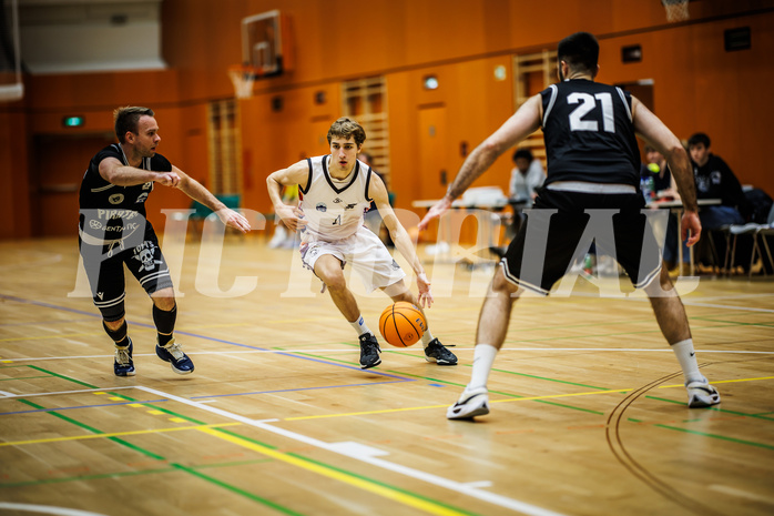 Basketball, Basketball Zweite Liga 2024/25, Grunddurchgang 8.Runde, Vienna United, Wörthersee Piraten, Tim Huber (2), Mykyta Bitkin (4)