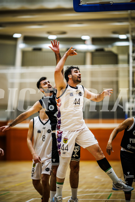 Basketball, Basketball Zweite Liga 2024/25, Grunddurchgang 8.Runde, Vienna United, Wörthersee Piraten, Marin Sliskovic (21), Alejandro Barbera Zapero (44)