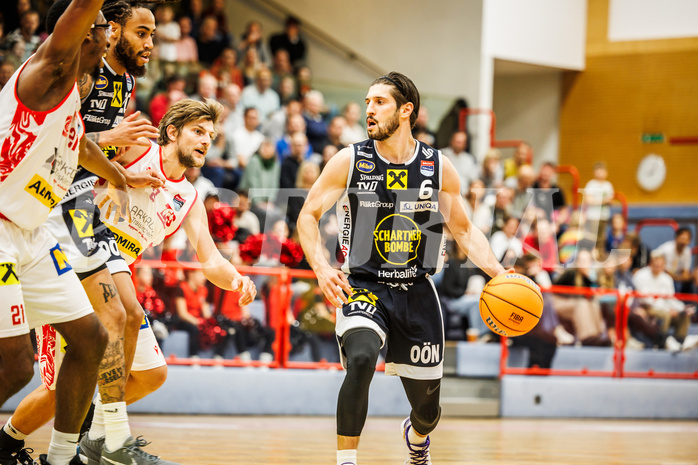 Basketball, win2day Basketball Superliga 2024/25, Grunddurchgang 9.Runde, Traiskirchen Lions, Gmunden Swans, Daniel Friedrich (6)