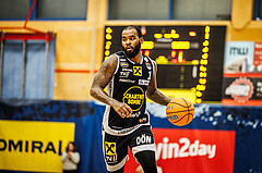 Basketball, win2day Basketball Superliga 2024/25, Grunddurchgang 9.Runde, Traiskirchen Lions, Gmunden Swans, Devon Cooper (1)