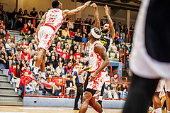 Basketball, win2day Basketball Superliga 2024/25, Grunddurchgang 9.Runde, Traiskirchen Lions, Gmunden Swans, Devon Cooper (1)