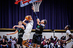 Basketball, Basketball Zweite Liga 2023/24, Grunddurchgang 17.Runde, Basket Flames, Union Deutsch Wagram Alligators, Luis Göd (2), Jamie Ikem Onyemaechi (22), Marko Kolaric (30)
