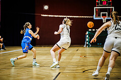 Basketball, Win2Day Basketball Damen Superliga 2023/24, Grunddurchgang 12.Runde, Basket Flames, DBB LZ OÖ, Ylenia Bonett (5), Stella Popp (4)