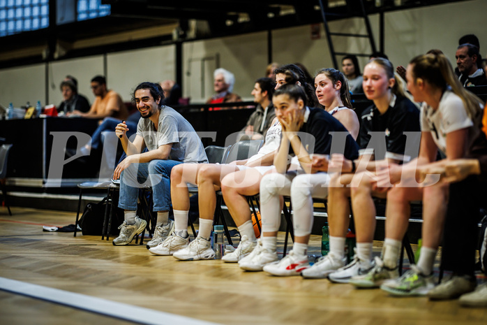 Basketball, Win2Day Basketball Damen Superliga 2023/24, Grunddurchgang 12.Runde, Basket Flames, DBB LZ OÖ, Zaza Zakariadze (Ass. Coach)