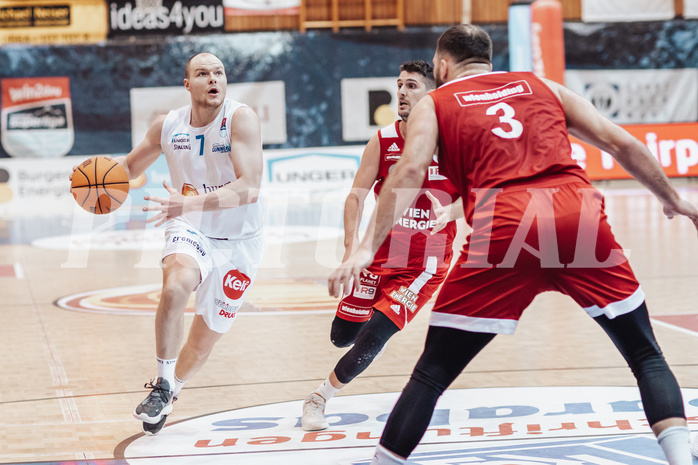 Basketball, Basketball Superliga 2023/24, Qualifikationsrunde 1., Oberwart Gunners, BC Vienna, Sebastian Kaeferle (7), Bogic Vujosevic (5), Jozo Rados (3)