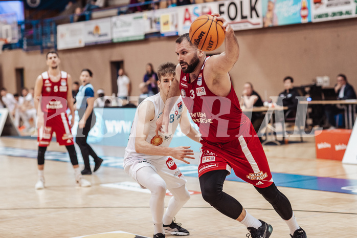 Basketball, Basketball Superliga 2023/24, Qualifikationsrunde 1., Oberwart Gunners, BC Vienna, Florian Koeppel (8), Jozo Rados (3)