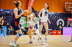 Basketball, Win2Day Basketball Damen Superliga 2023/24, Grunddurchgang 14.Runde, Vienna Timberwolves, SKN St. Pölten, Bettina Kunz (71), Aleksandra Novakovic (8)