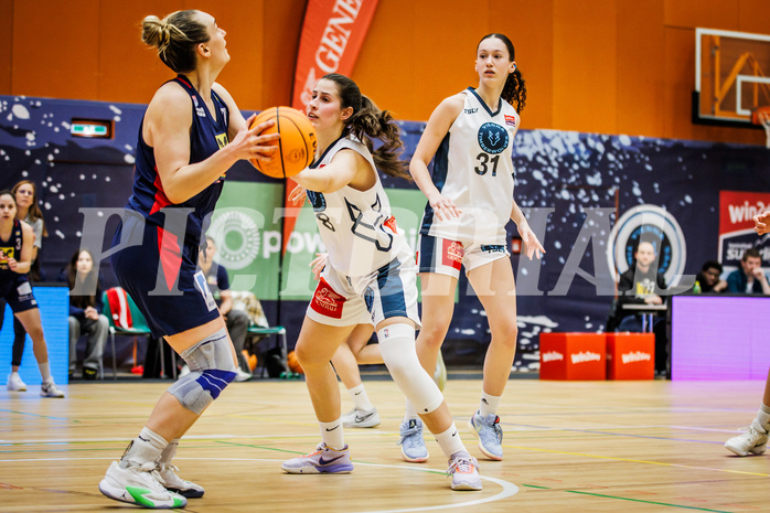 Basketball, Win2Day Basketball Damen Superliga 2023/24, Grunddurchgang 14.Runde, Vienna Timberwolves, SKN St. Pölten, Bettina Kunz (71), Aleksandra Novakovic (8)